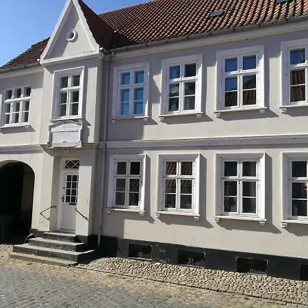 住宿加早餐酒店 Kjobing Manor 4*