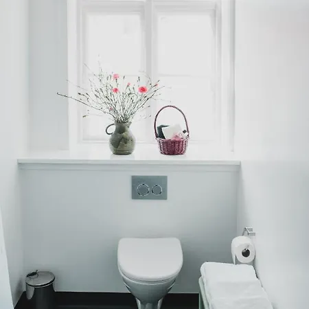 Bed & Breakfast Kjobing Manor 4*