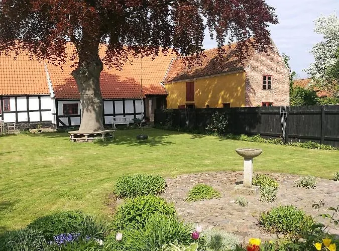 Kjobing Manor לינה וארוחת בוקר Ærøskøbing