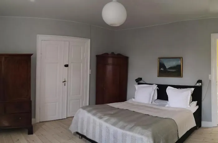 Kjobing Manor Bed and breakfast